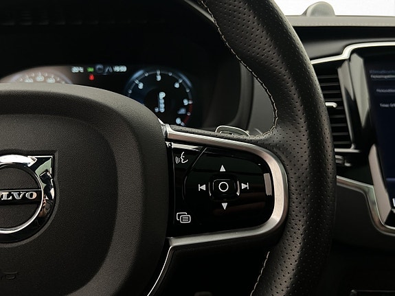 Volvo XC90 23 of 30