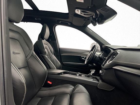 Volvo XC90 12 of 30