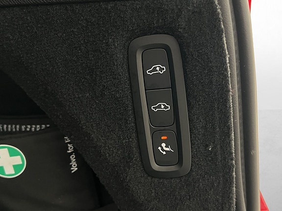 Volvo XC90 20 of 30