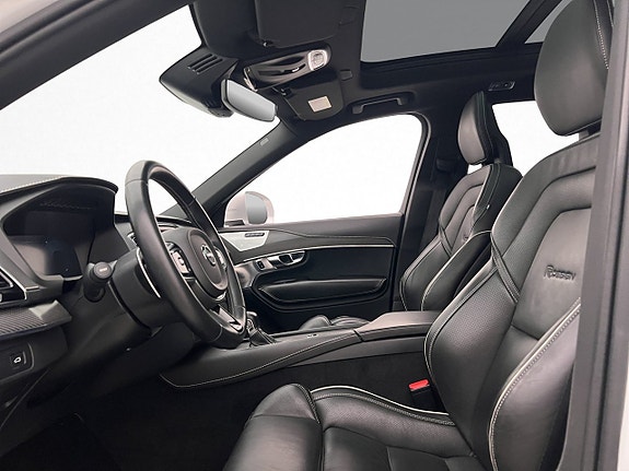 Volvo XC90 9 of 30