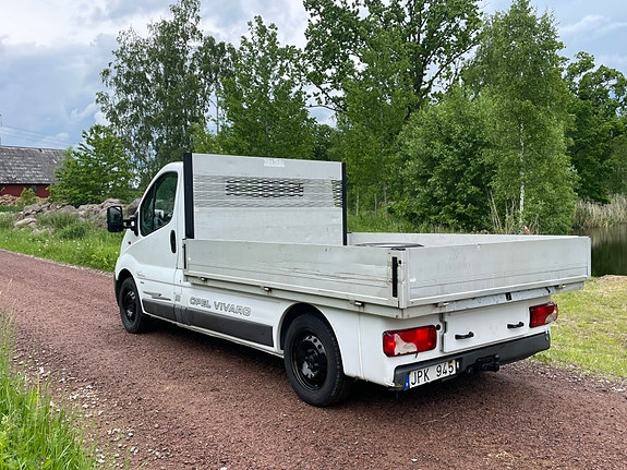 Opel Vivaro 2 of 20
