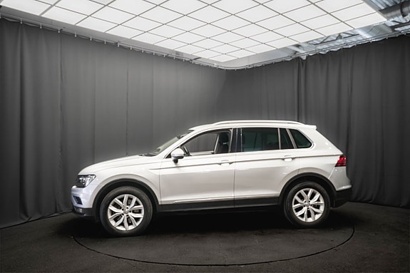 Volkswagen Tiguan 9 of 22