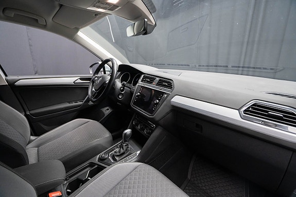 Volkswagen Tiguan 12 of 22