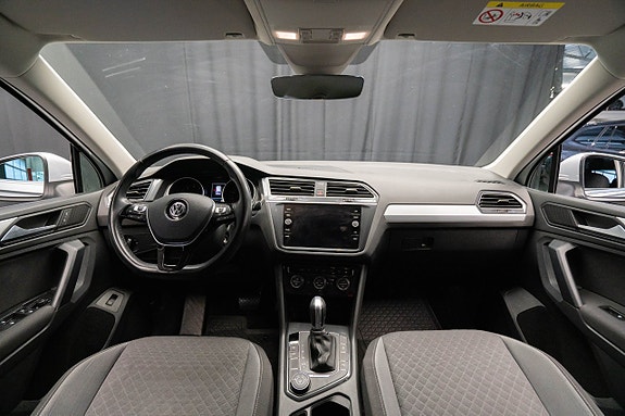 Volkswagen Tiguan 13 of 22