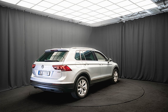 Volkswagen Tiguan 6 of 22