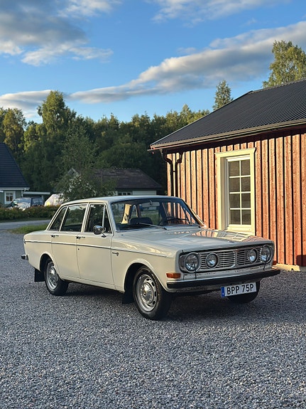 Volvo 144 4 of 13
