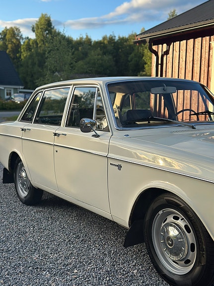 Volvo 144 6 of 13