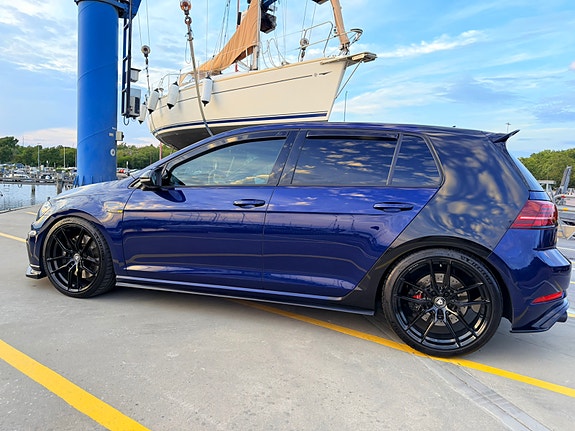 Volkswagen Golf VII 5 of 15