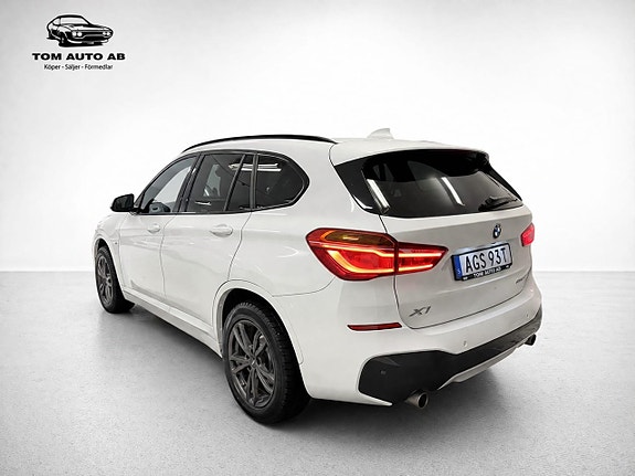 BMW X1 3 of 30
