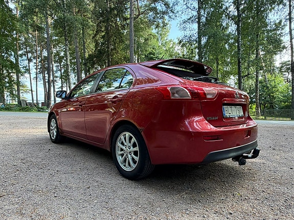 Mitsubishi Lancer 8 of 18