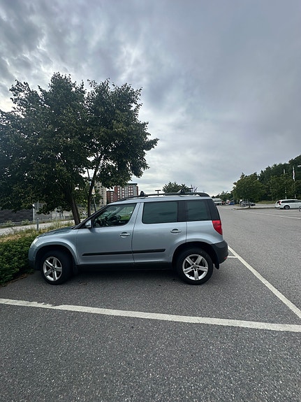 Skoda Yeti 2 of 7