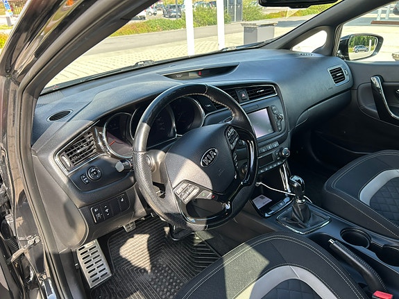 Kia Ceed 5 of 6