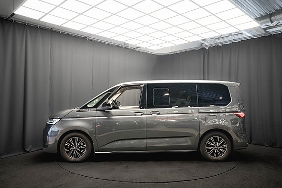 Volkswagen Multivan 11 of 30