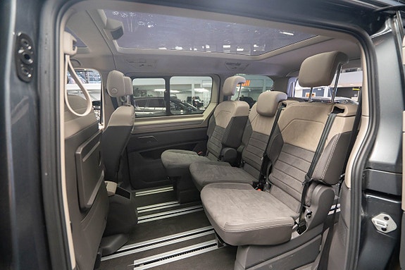 Volkswagen Multivan 20 of 30
