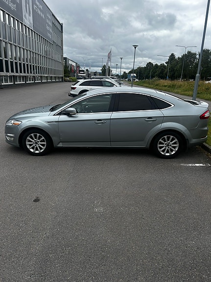 Ford Mondeo 3 of 16