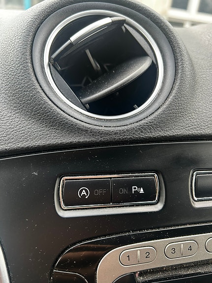 Ford Mondeo 11 of 16