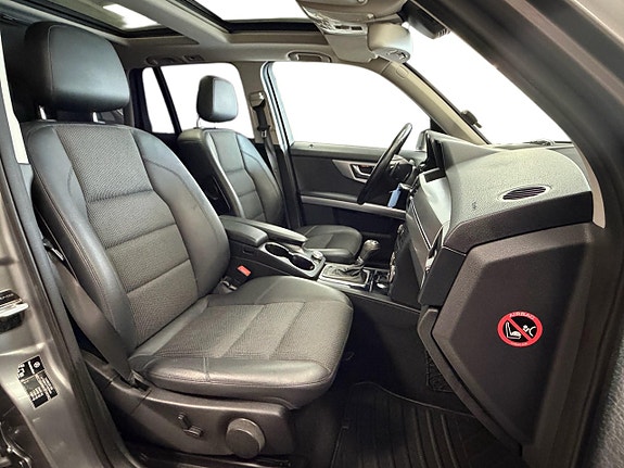 Mercedes-Benz GLK220 11 of 30