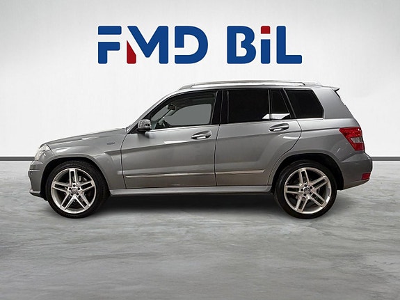 Mercedes-Benz GLK220 2 of 30