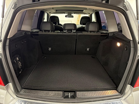 Mercedes-Benz GLK220 30 of 30