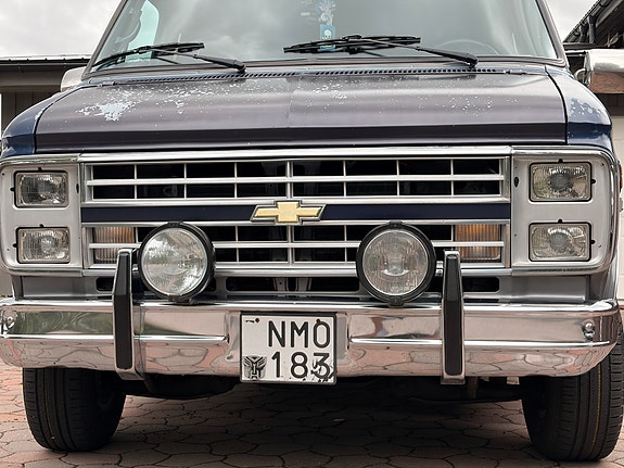 Chevrolet G20 3 of 19