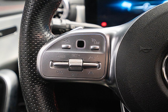 Mercedes-Benz CLA180 16 of 21