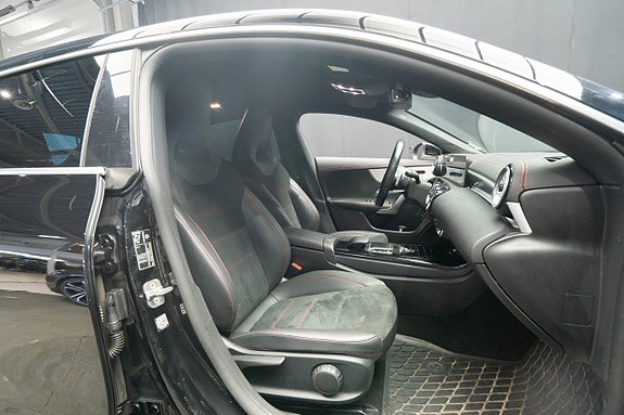 Mercedes-Benz CLA180 15 of 21