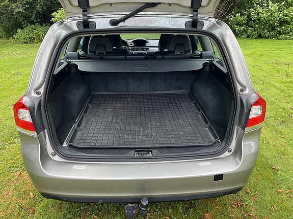 Volvo V70 5 of 11