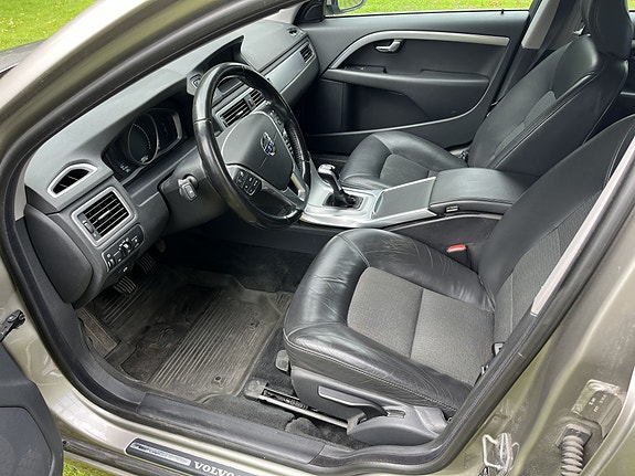 Volvo V70 9 of 11