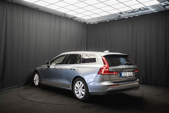 Volvo V60 8 of 21
