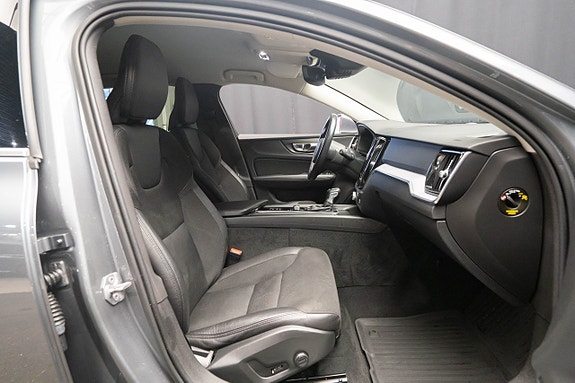 Volvo V60 16 of 21