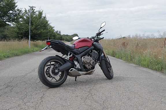 Honda CB650R 4 of 12