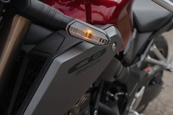 Honda CB650R 7 of 12