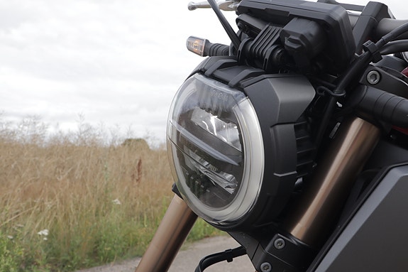 Honda CB650R 6 of 12