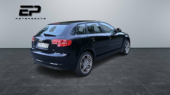 Audi A3 4 of 9