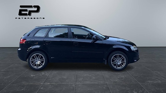 Audi A3 3 of 9