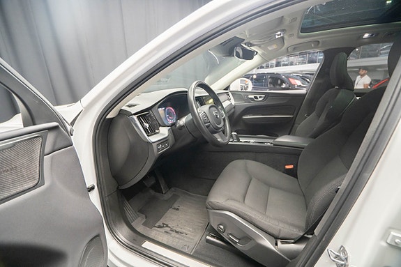 Volvo XC60 18 of 23
