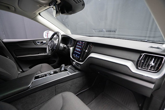 Volvo XC60 16 of 23