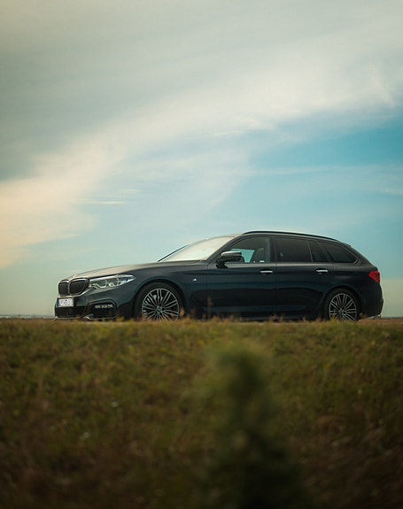 BMW 540i 2 of 4