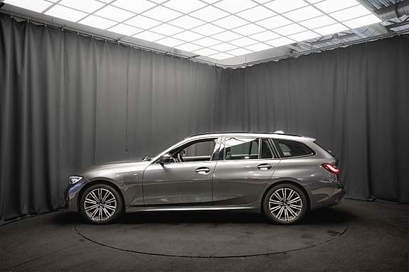 BMW 330e 10 of 22