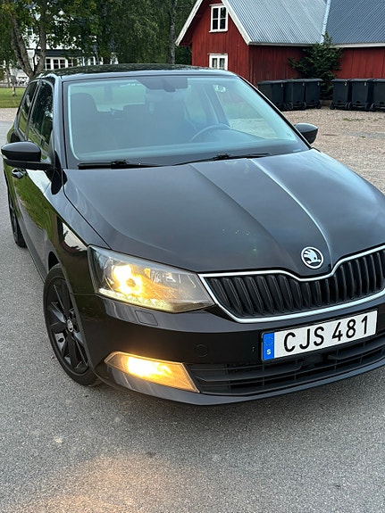 Skoda Fabia 4 of 9