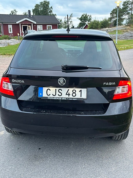Skoda Fabia 5 of 9
