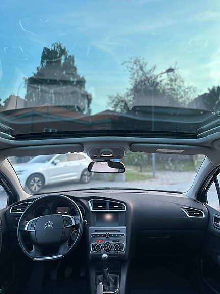 Citroen C4 7 of 10