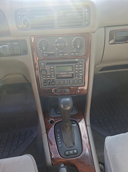 Volvo V70 6 of 6