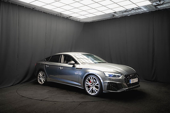 Audi A5 4 of 30