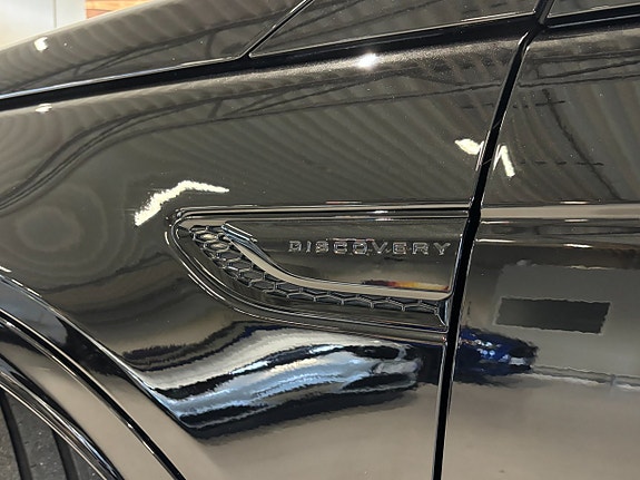Land Rover Discovery Sport 9 of 30