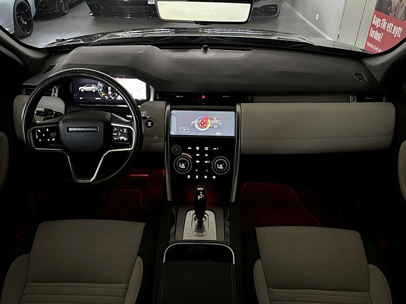 Land Rover Discovery Sport 17 of 30