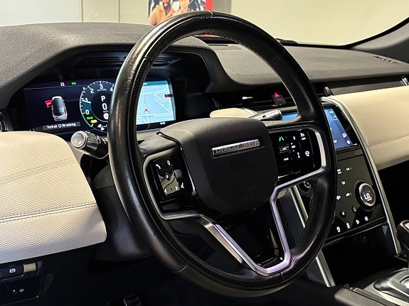 Land Rover Discovery Sport 16 of 30