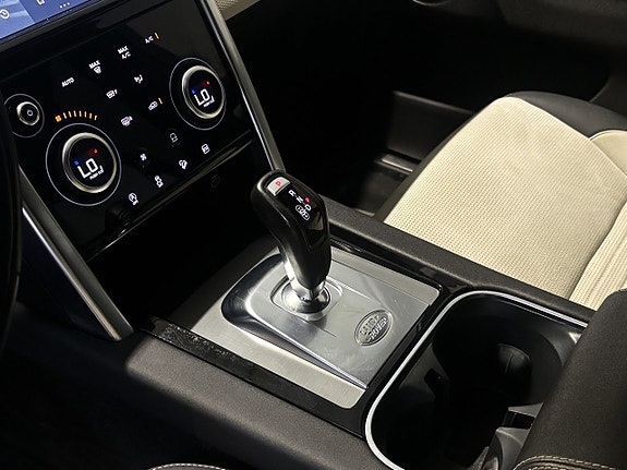 Land Rover Discovery Sport 21 of 30
