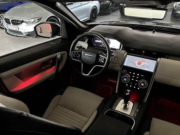 Land Rover Discovery Sport 18 of 30