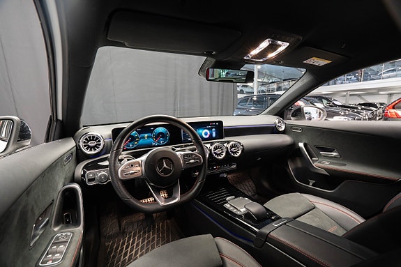Mercedes-Benz A250 e 11 of 25